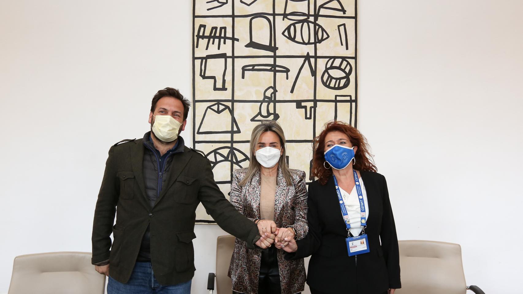 Erwan de la Villeon, Milagros Tolón y Almudena Cencerrado. Foto: Óscar Huertas.