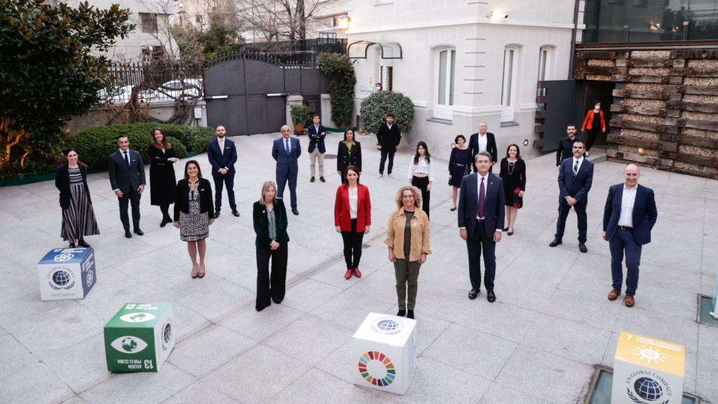 Representantes de todos los galardonados