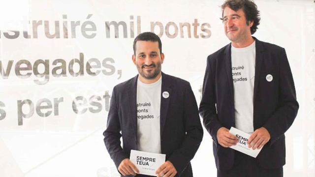 A la izquierda, el conseller de Educación, Vicent Marzà (Compromís).