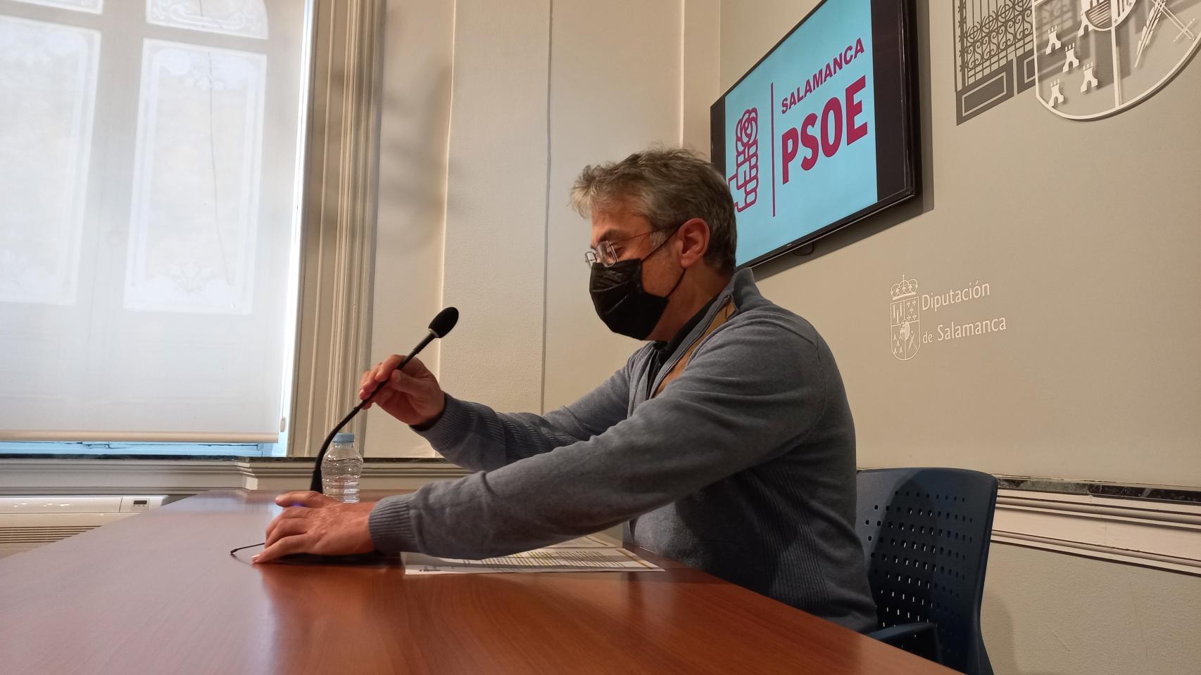 El portavoz del Grupo Socialista, Fernando Rubio, esta mañana