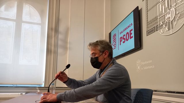 El portavoz del Grupo Socialista, Fernando Rubio, esta mañana