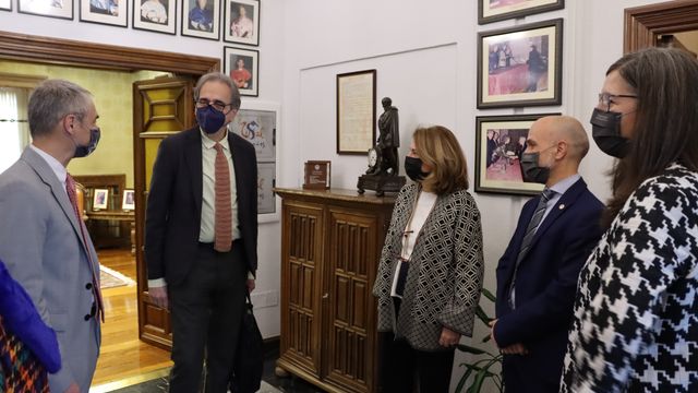 Presentación de los vicerrectores: Ana Martín Suarez, Javier González y María José Rodríguez