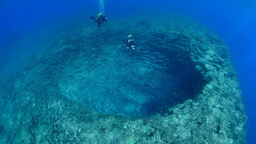 Expedición del Ranger a las montañas submarinas del Atlántico, en 2014.