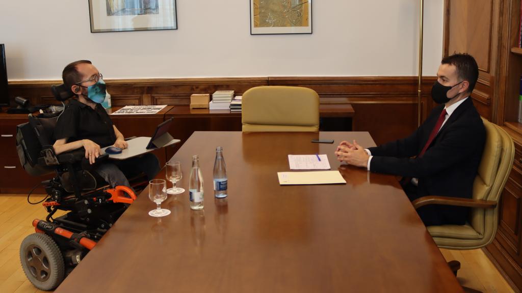 Pablo Echenique, portavoz de Unidas Podemos, y Héctor Gómez, portavoz del PSOE en el Congreso.