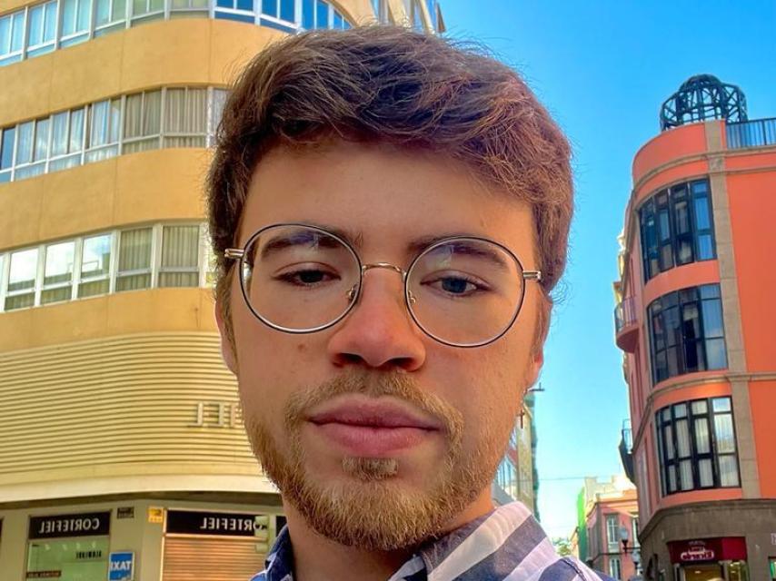 Daniel Vieira Santana.