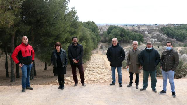 Diferentes autoridades durante la visita al nuevo circuito