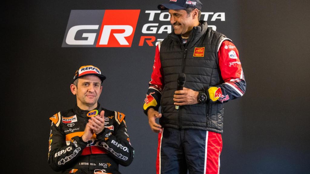 Isidre Esteve y Nasser Al-Attiyah en un acto de Toyota Gazoo Racing