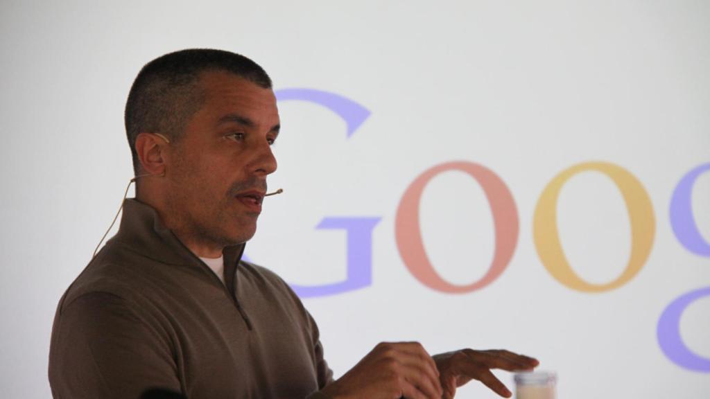 Bernardo Quintero en una conferencia.