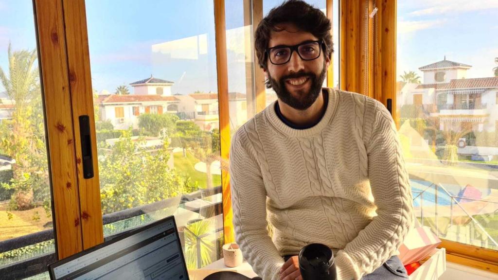 Gastón Ortiz Ramos es el CEO de la proptech española Book A Corner.
