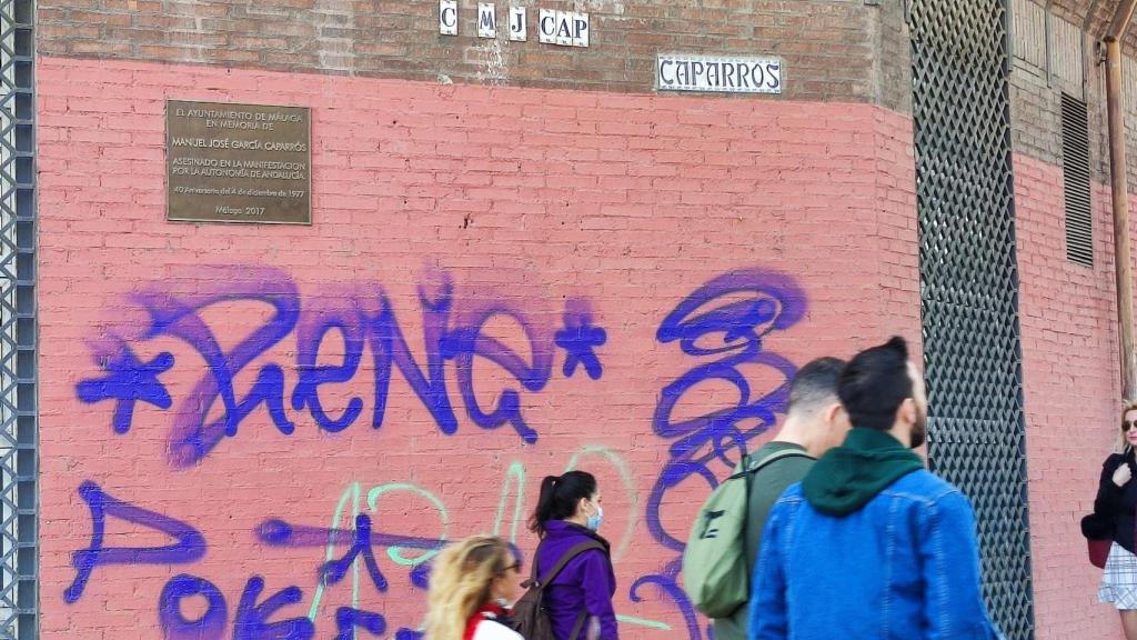 La esquina donde fue asesinado Caparrós ofrece un aspecto lamentable.