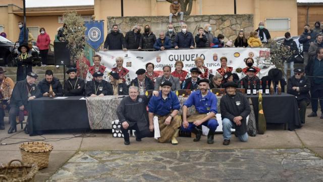 Broche de oro, con los cofrades como protagonistas, en Guijuelo