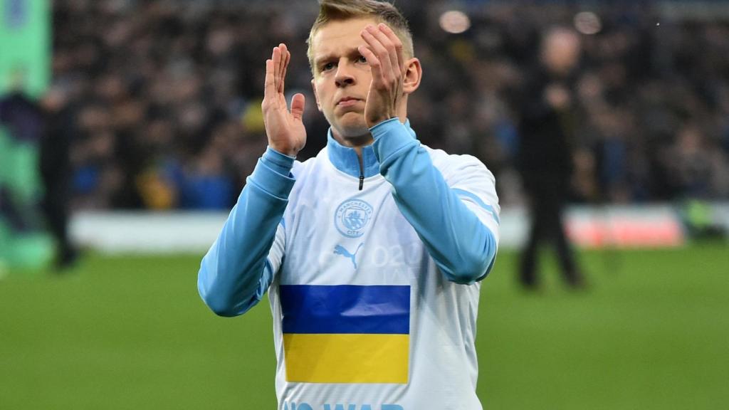 Oleksandr Zinchenko, antes del Everton - Manchester City.