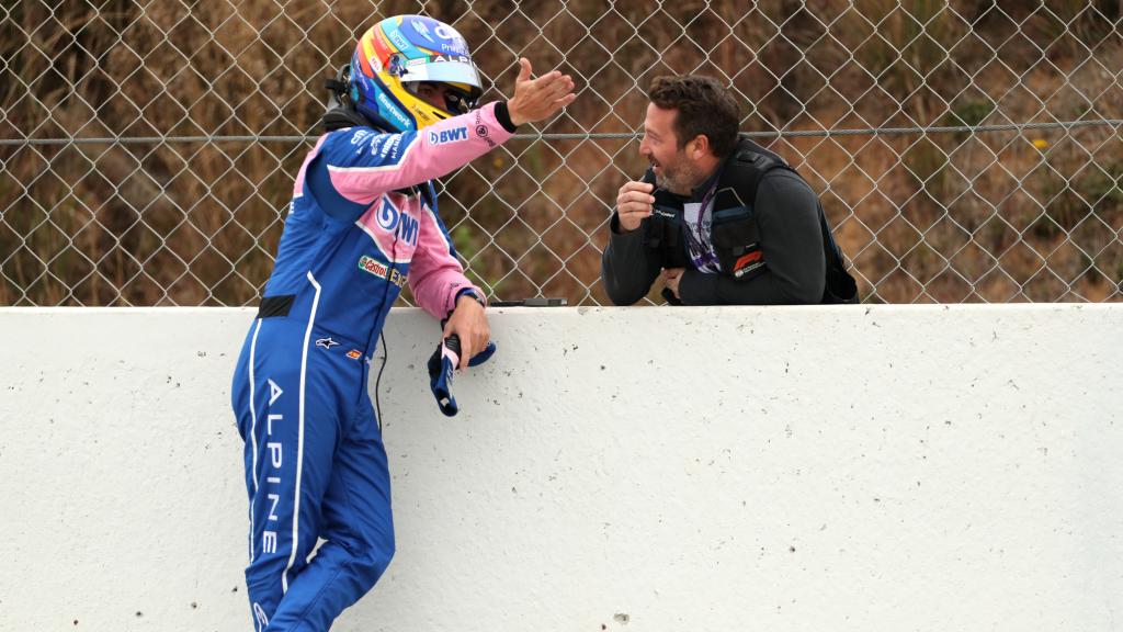 Fernando Alonso en los test de pretemporada 2022 de Barcelona
