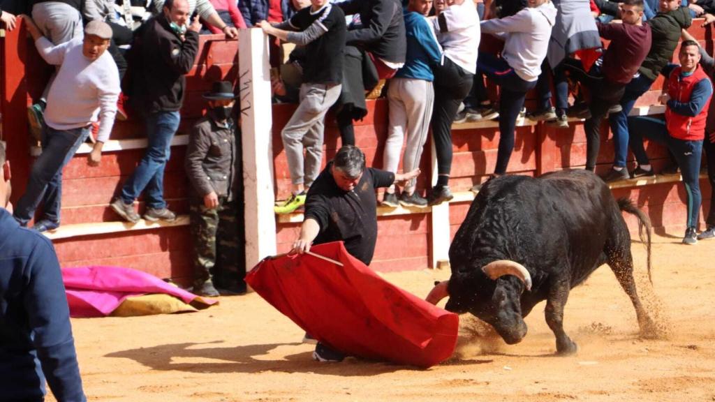 Un capa en el Carnaval del Toro de Ciudad Rodrigo