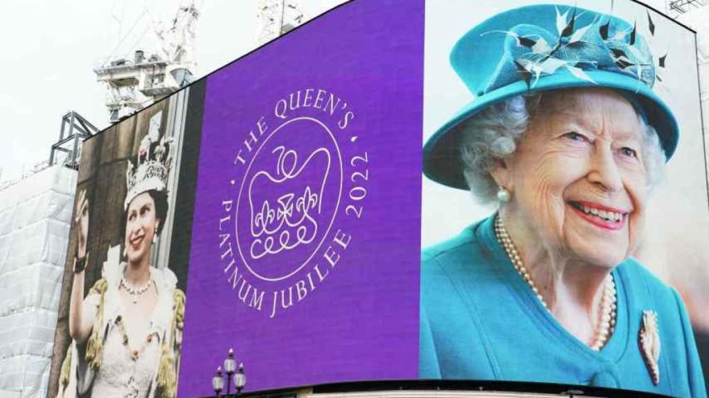 Imágenes por le Jubileo de la Reina en Piccadilly Circus.