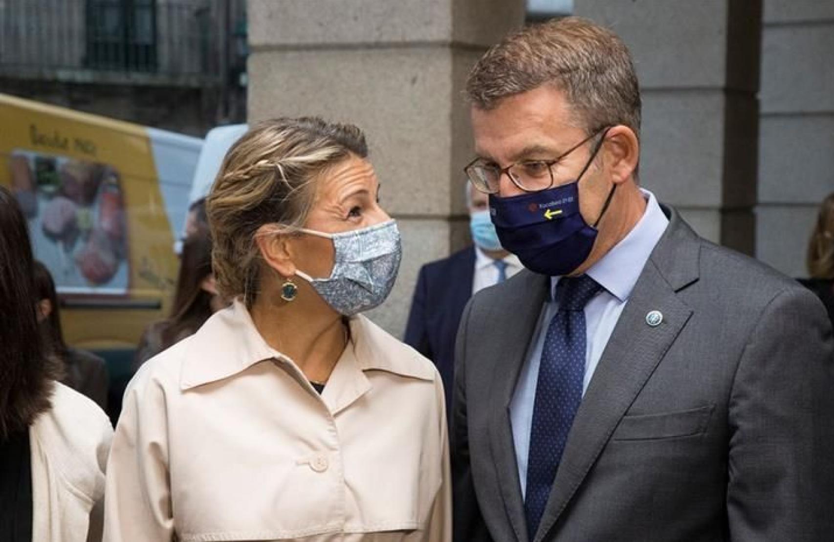 Yolanda Díaz y Alberto Núñez Feijóo, en una comparecencia conjunta en Santiago.