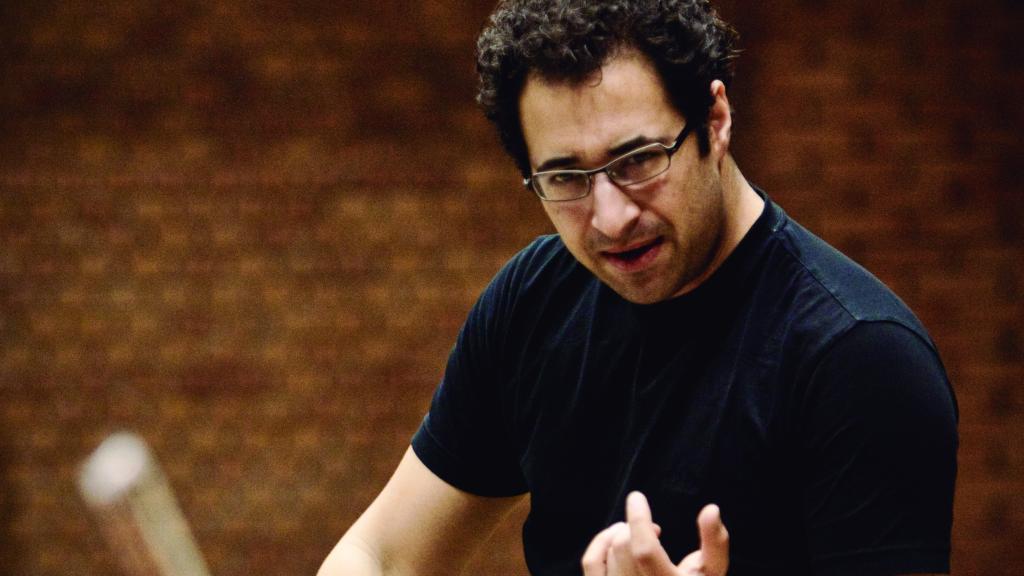 El director Leo Hussain