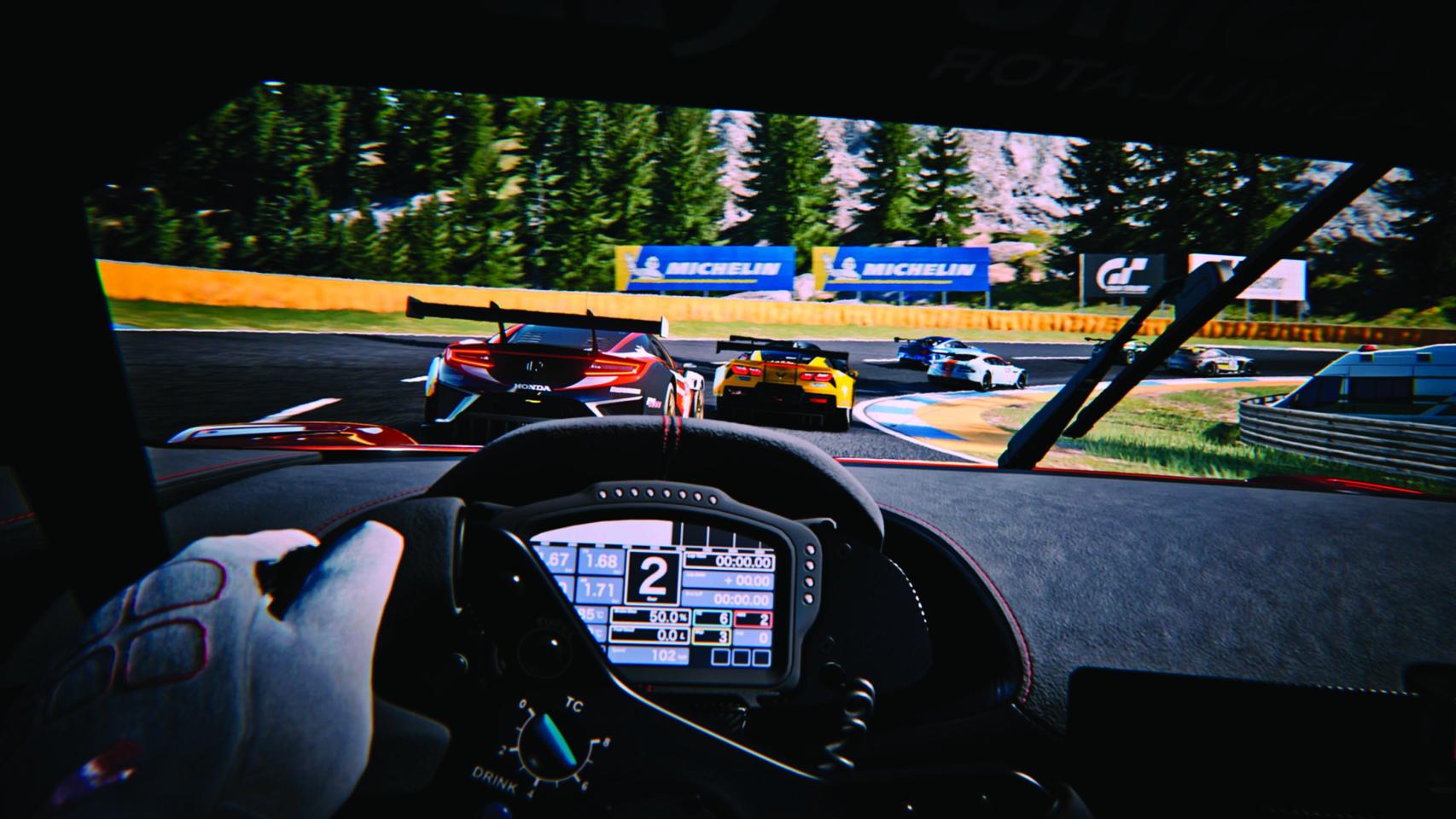 Conducción en primera persona de 'Grand Turismo 7'