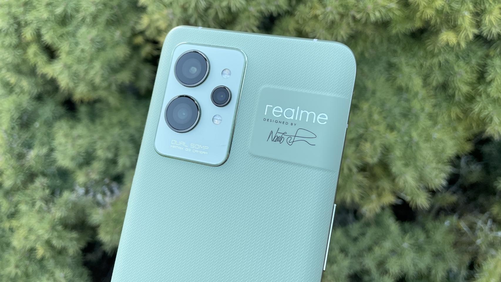 realme GT 2 Pro.
