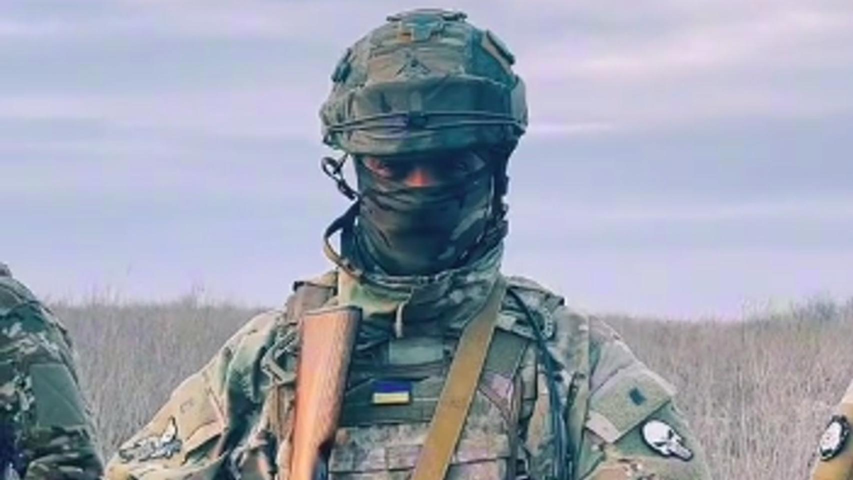 Alex Hook, el soldado ucraniano que manda mensajes en TikTok.