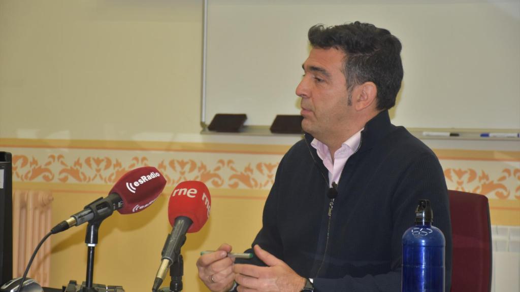 Javier García Bartolomé durante la rueda de prensa