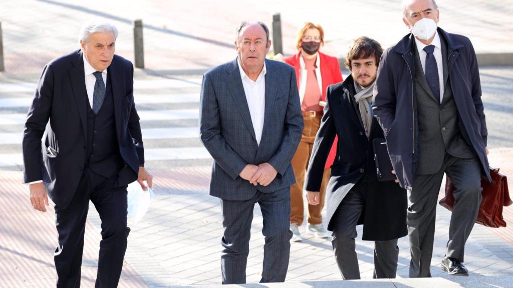 'El Chatarrero' (c), este martes.
