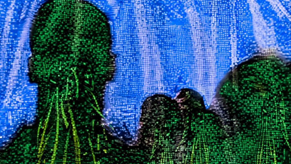 Representación transhumanista con humano y máquinas que se fusionan con la interfaz de la computadora del cerebro