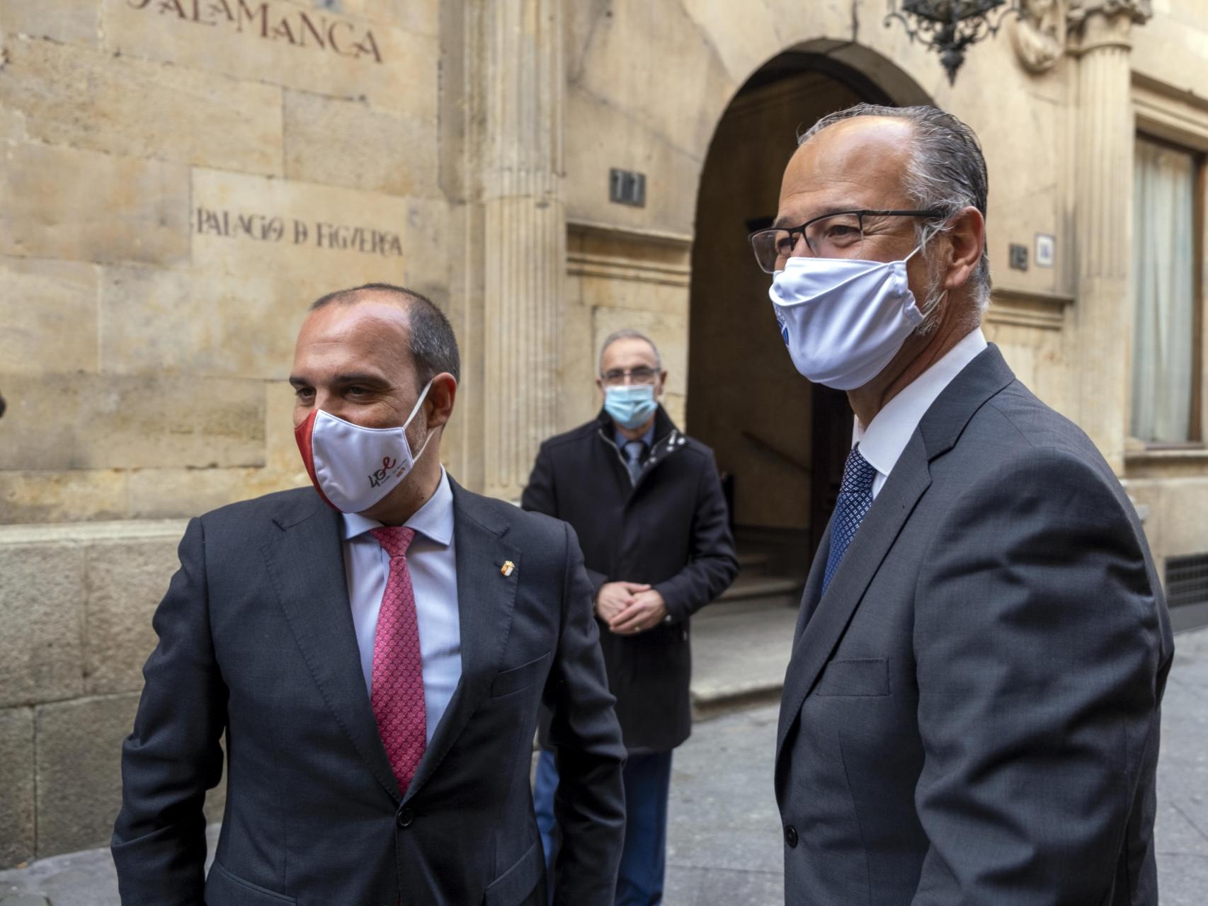 Luis Fuentes con el presidente de las Cortes de Castilla-La Mancha