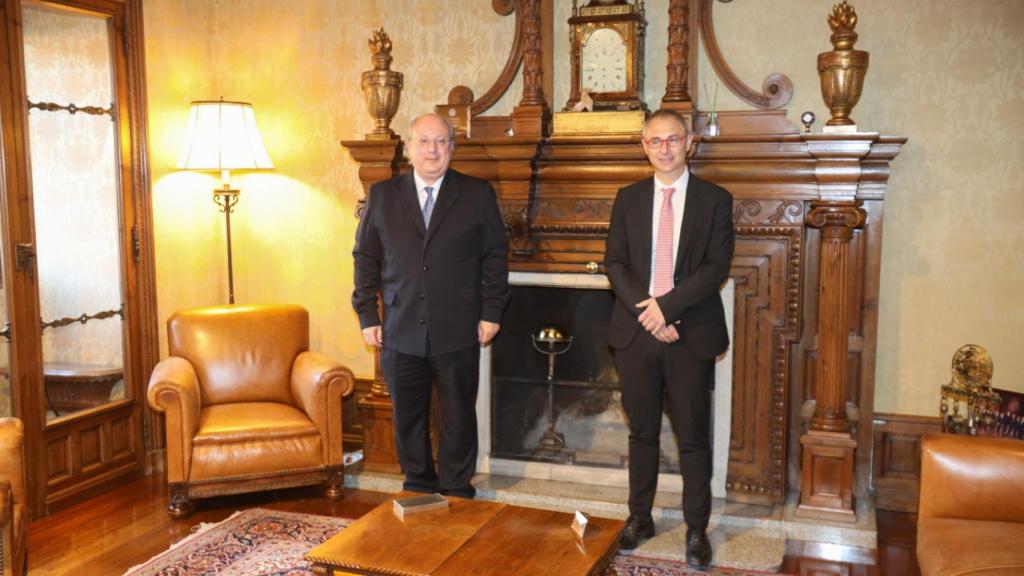 Reunión entre Enrique Cabero y Ricardo Rivero, en la Universidad de Salamanca