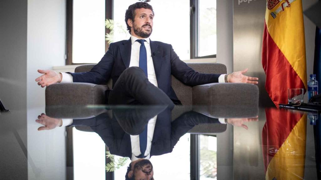 El presidente del PP, Pablo Casado, en su despacho de Génova.