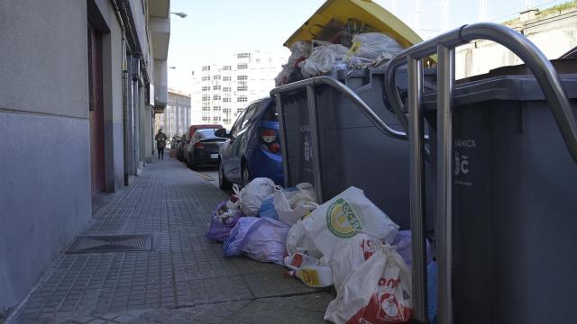 Imagen de archivo de basura acumulada en A Coruña