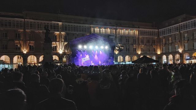 El concierto de Varry Brava en la plaza de María Pita, en A Coruña.