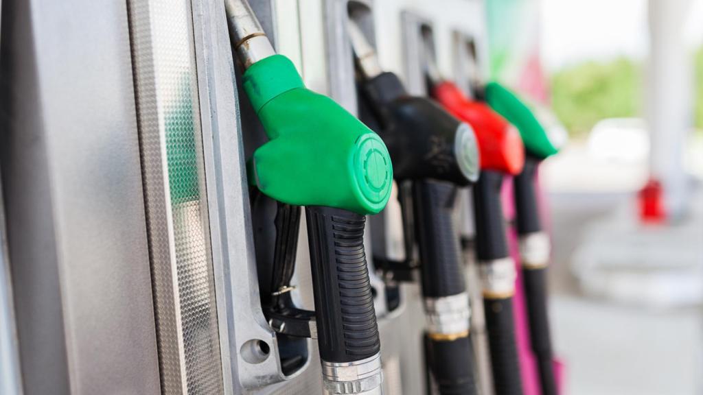 Una gasolinera.