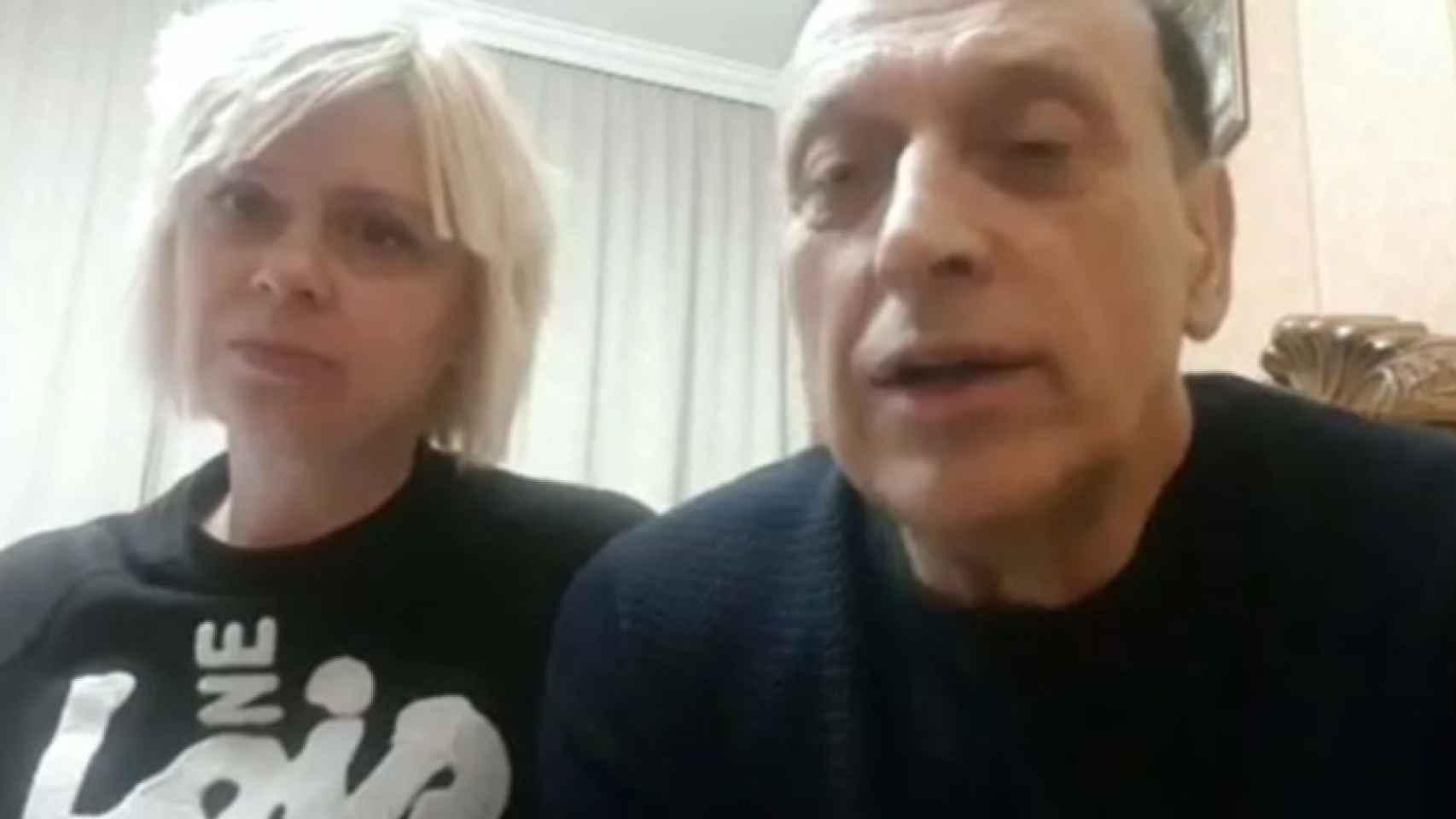 Luis Delgado y Svetlana Kamar durante una conexión de videollamada con Antena 3.