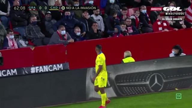 Momento del insulto racista a Akapo