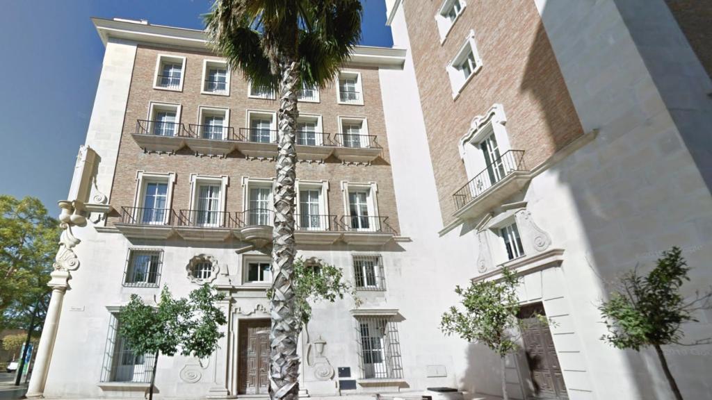 Fachada del antiguo Palacio de Justicia de Málaga.