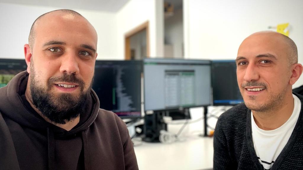 Pablo (izquierda) y Carlos Torrecillas, los creadores de Mi Carburante.