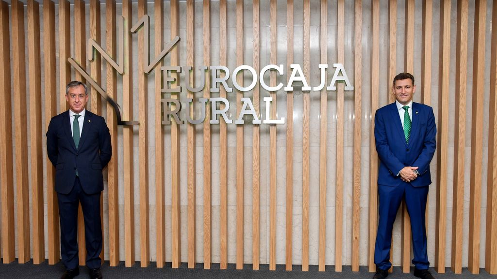 Javier López y Víctor Manuel Martín, presidente y director general de Eurocaja Rural, respectivamente.