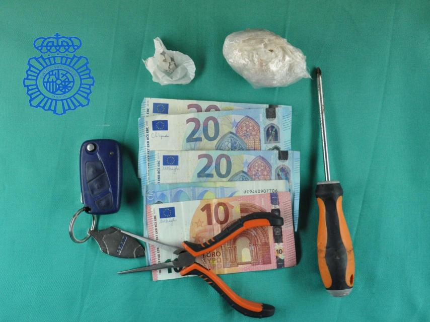 Cocaína, dinero y efectos intervenidos a los detenidos en Béjar