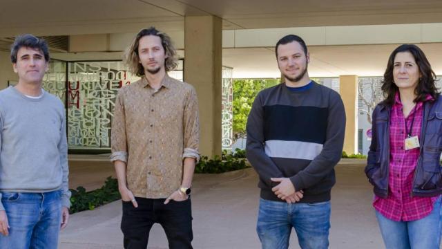 Los investigadores ( de izda. a dcha.) Javier Sáez, Matthew Paul Lennol, Sergio Escamilla e Inmaculada Cuchillo.