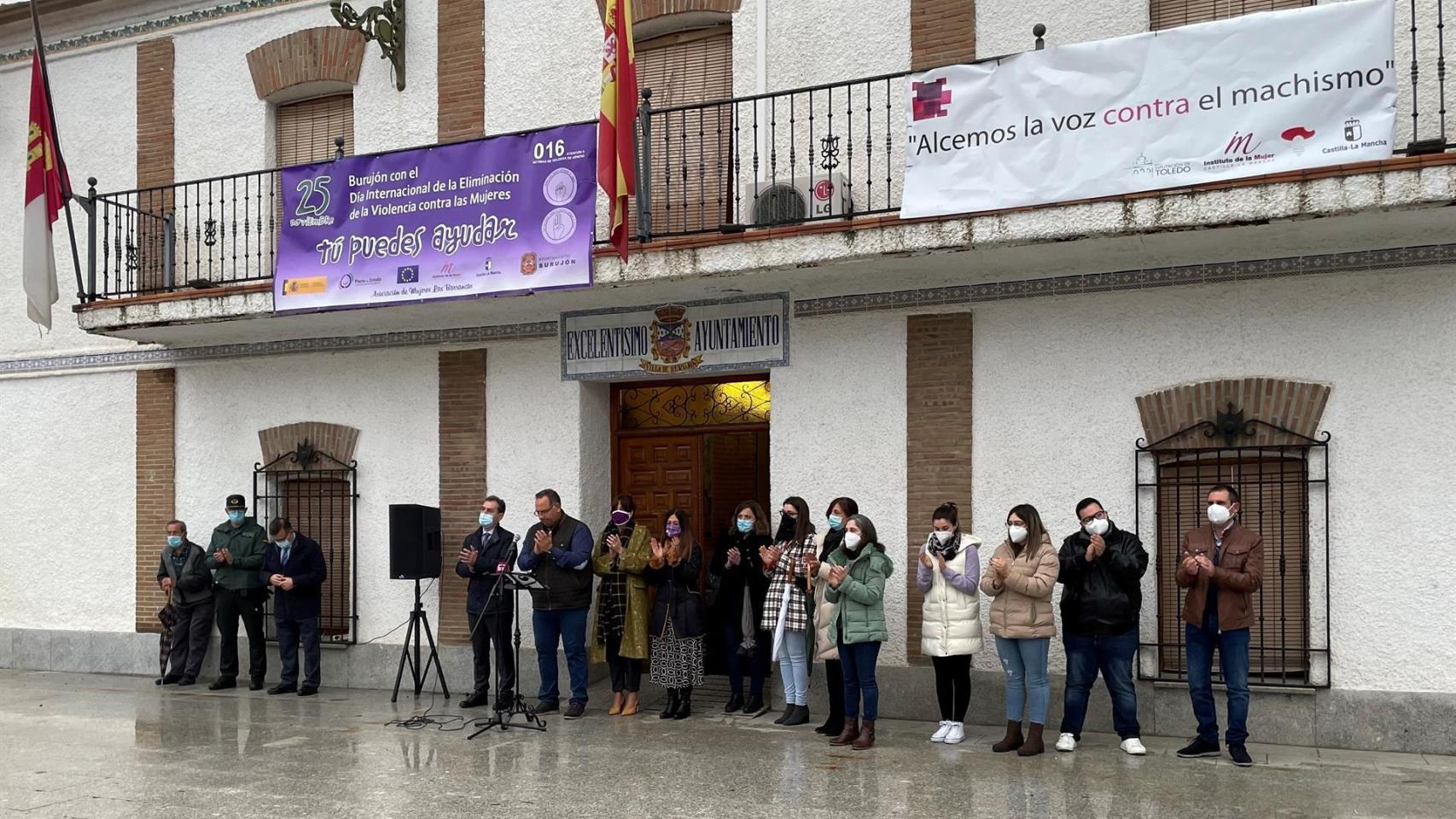 Concentración en Burujón por el crimen machista en Maqueda. Foto: JCCM