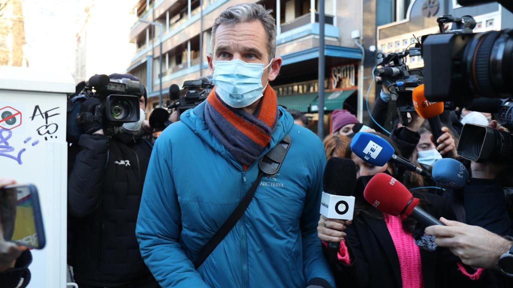 Iñaki Urdangarin acude a su trabajo en Vitoria.