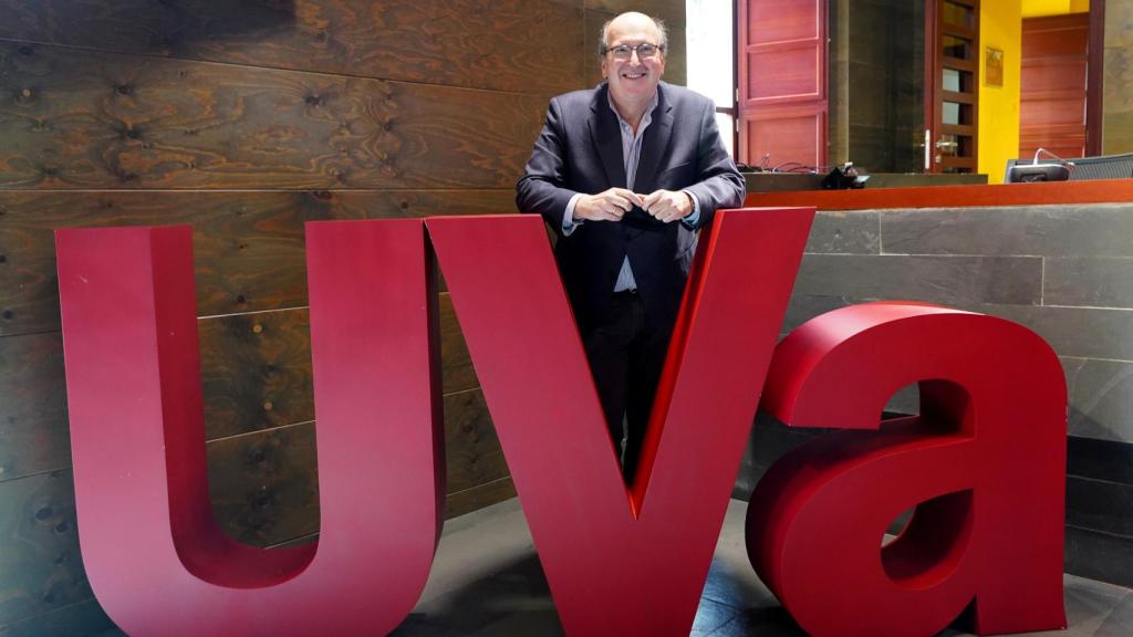 José Ramón González ha presentado su candidatura como rector de la UVa / Ical