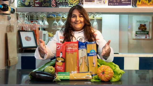 Los cinco paquetes de espaguetis probados por Lucía Mora, cocinera profesional de El Tarantín de Lucía.