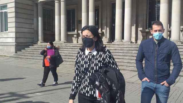 Familiares de desaparecidos del Villa de Pitanxo salen de la Subdelegación del Gobierno en Pontevedra tras comparecer ante la Ciaim.