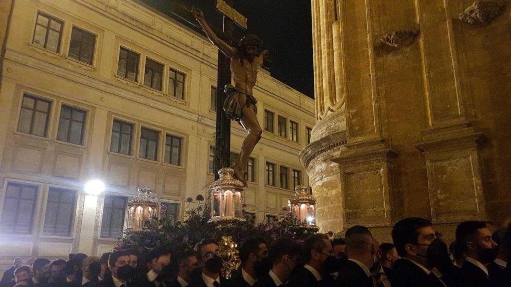 El Santísimo Cristo de la Victoria entra en la Catedral.