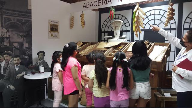Visitas guiadas de niños usuarios del programa Salamanca Acoge