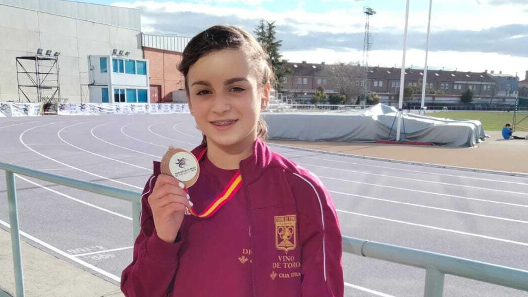 El Vino Toro Caja Rural despide el Autonómico en pista cubierta con tres nuevas medallas