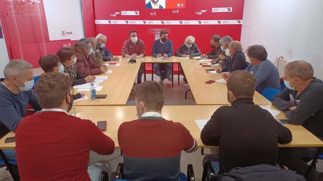 Antidio Fagúndez, Mª Cruz Hernández e Inmaculada García Rioja en la reunión de la Comisión Ejecutiva Provincial en la sede del PSOE de Zamora