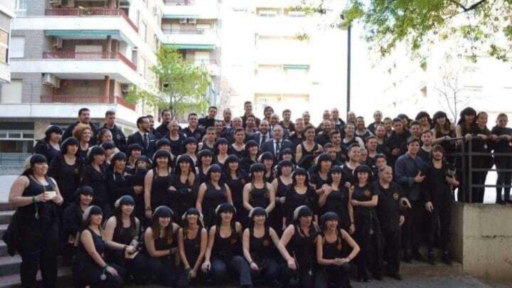 Las costaleras, en uno de los últimos  Viernes Santo en el que procesionaron.